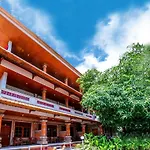 Oyo 2411 Taman Mekar Beach Inn 2