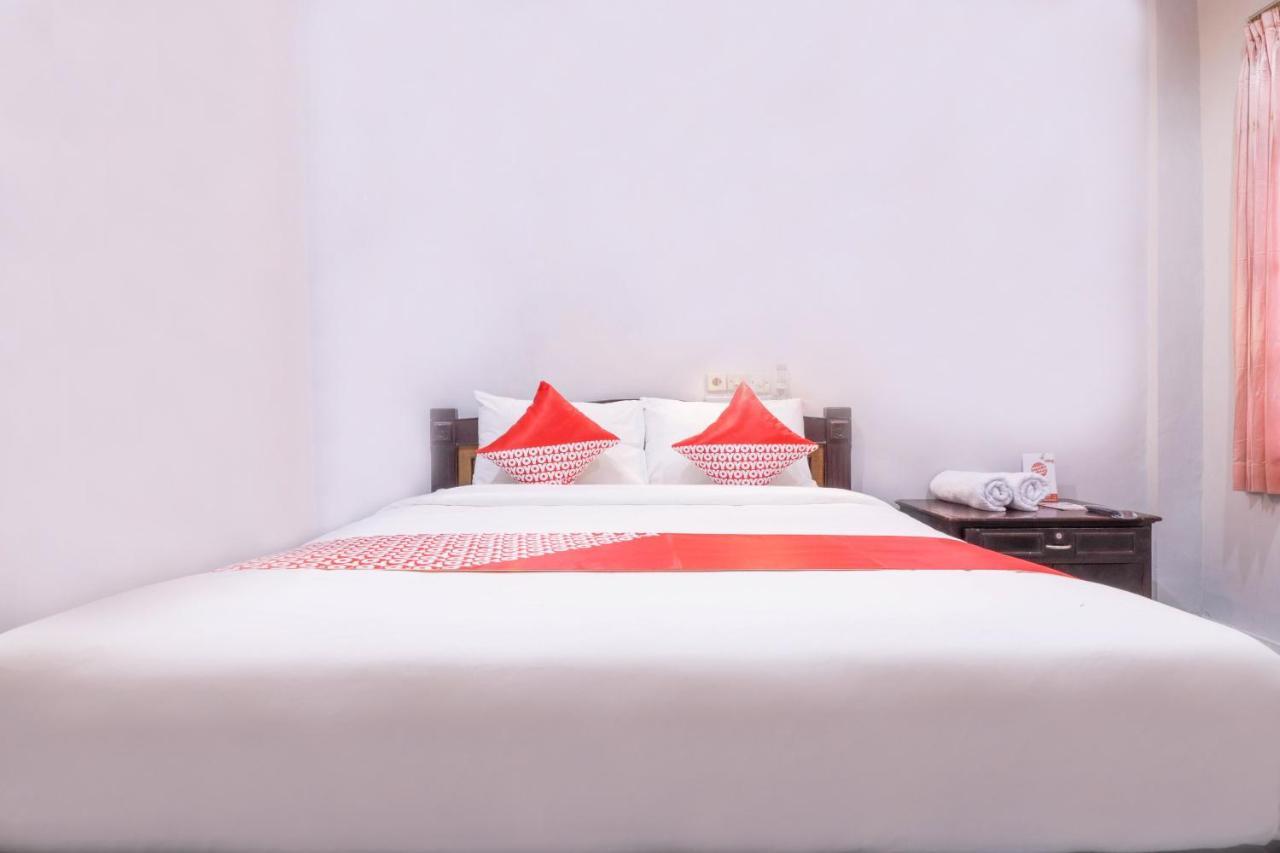Hotel Oyo 2411 Taman Mekar 2