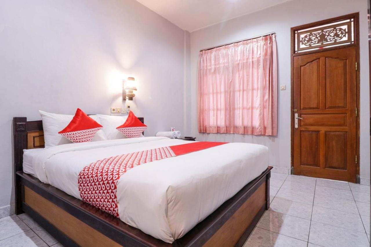 Oyo 2411 Taman Mekar 2 Hotel