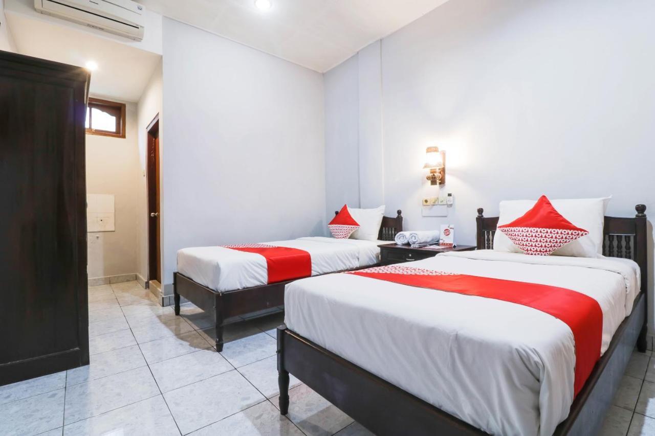 Oyo 2411 Taman Mekar 2 Hotel